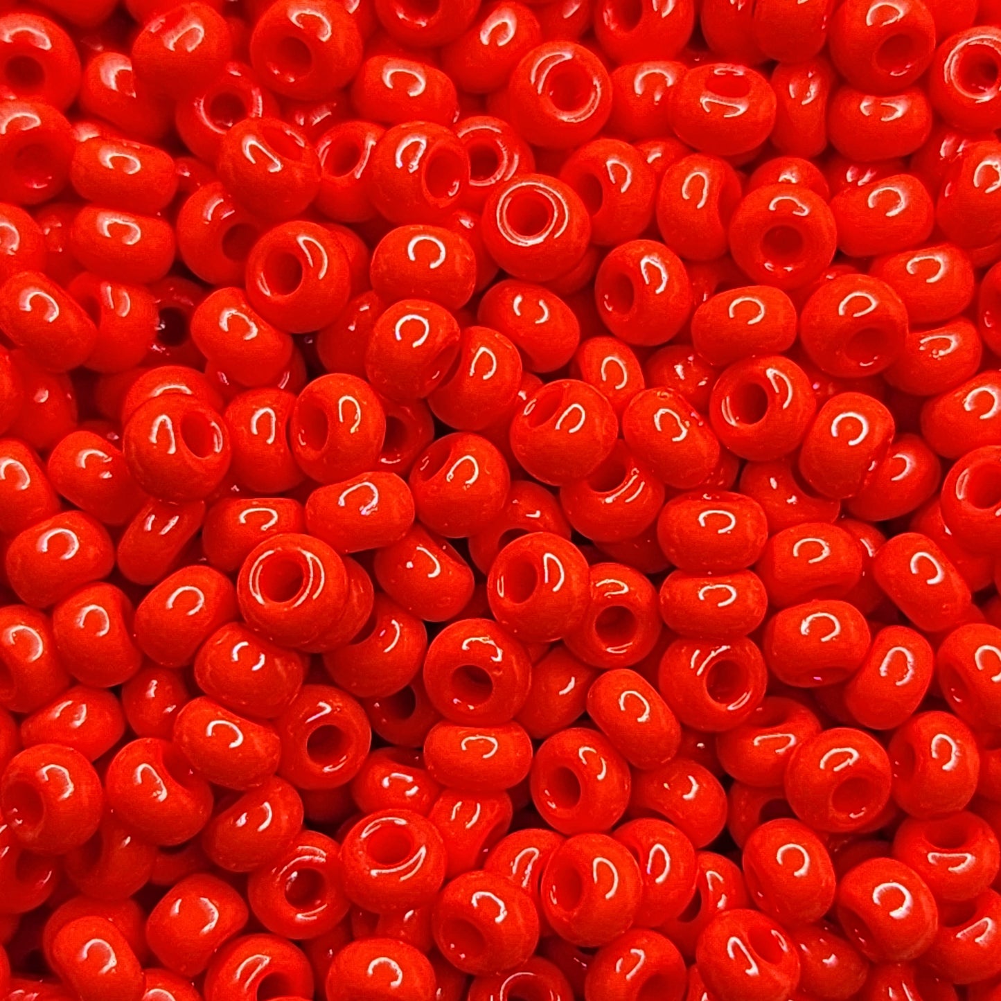 Preciosa Seed Beads - 8/0 Lt. Red